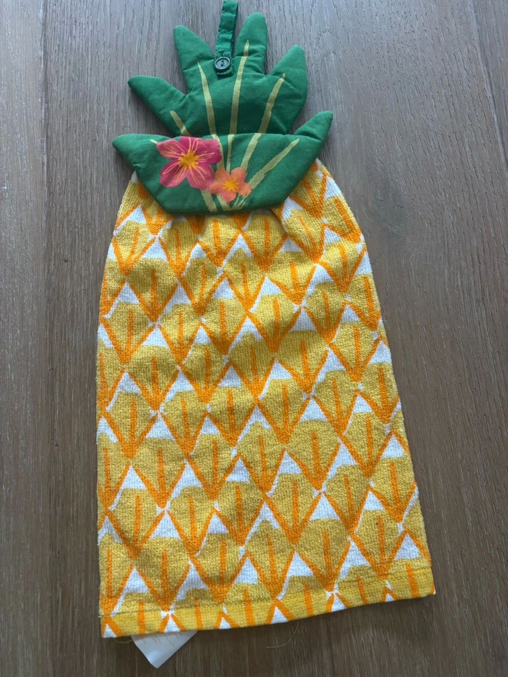 Pineapple Kitchen Towel with Green Leaf Top set